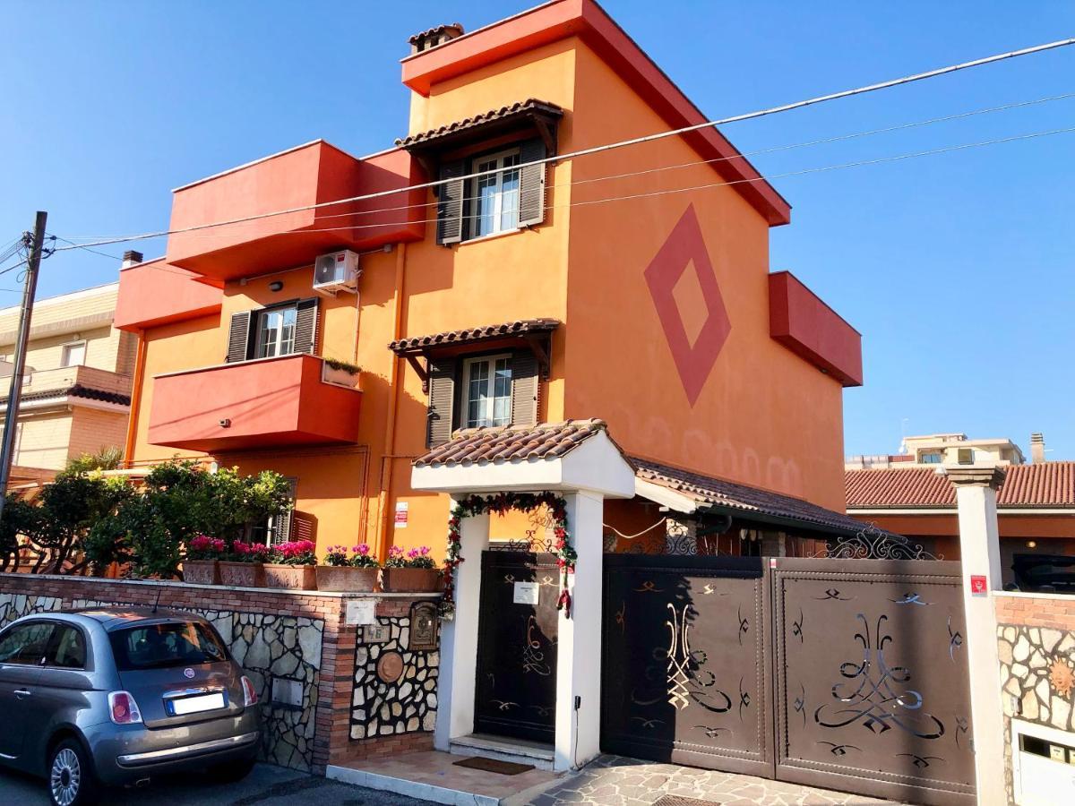 Hangar Inn Фиумичино Екстериор снимка